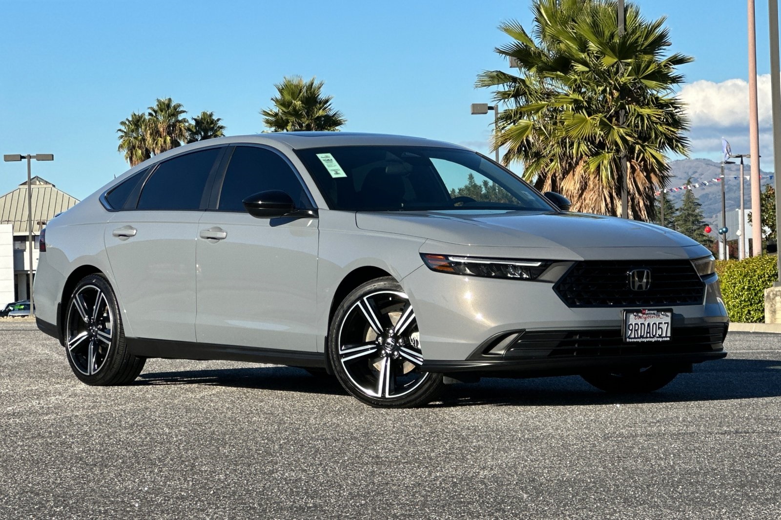 2025 Honda Accord Hybrid Sport photo 2