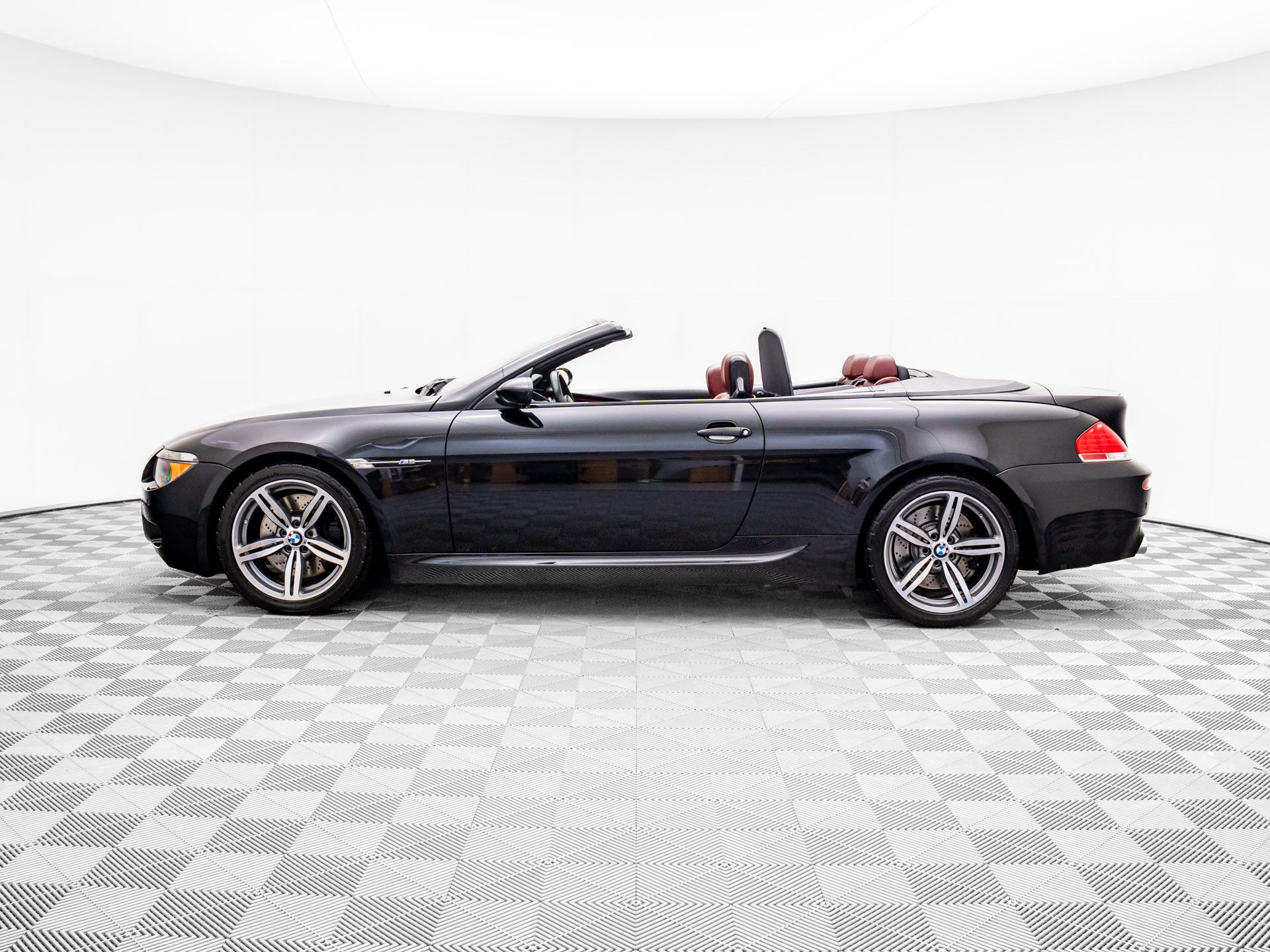 2007 Bmw M6 Convertible photo 2