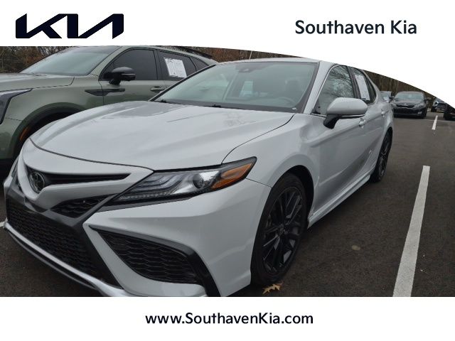 2024 Toyota Camry XSE's photo