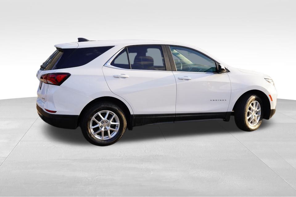 2022 Chevrolet Equinox LT photo 4