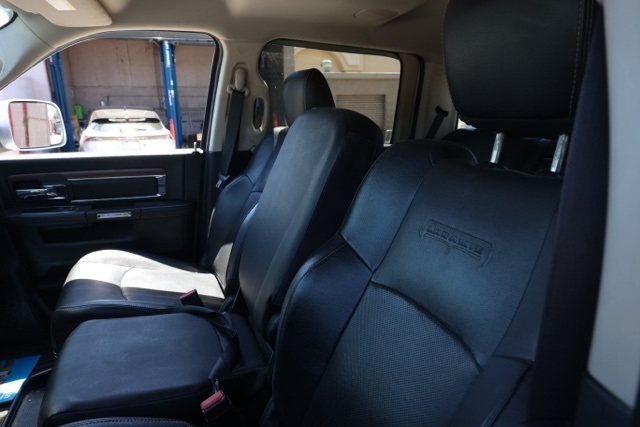 2016 Ram 2500 Laramie photo 14