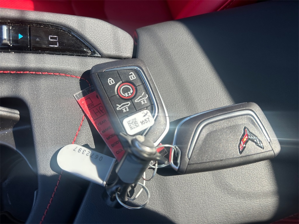 2025 Chevrolet Corvette Stingray photo 30