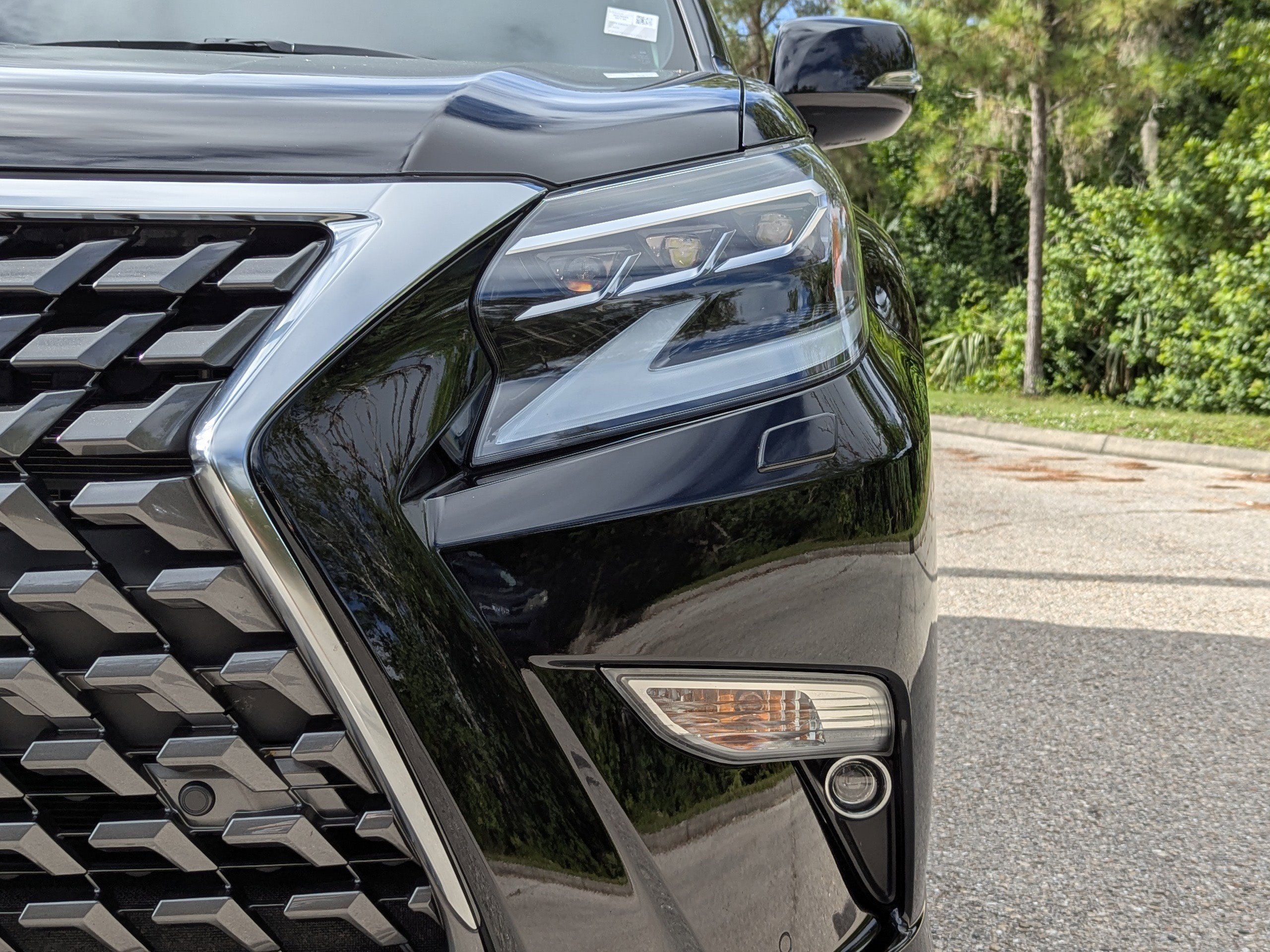 2023 Lexus GX 460 Premium photo 2