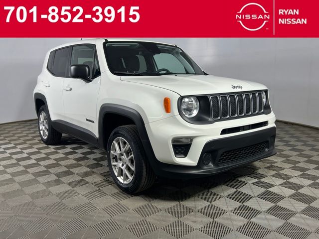 2023 Jeep Renegade Latitude's photo