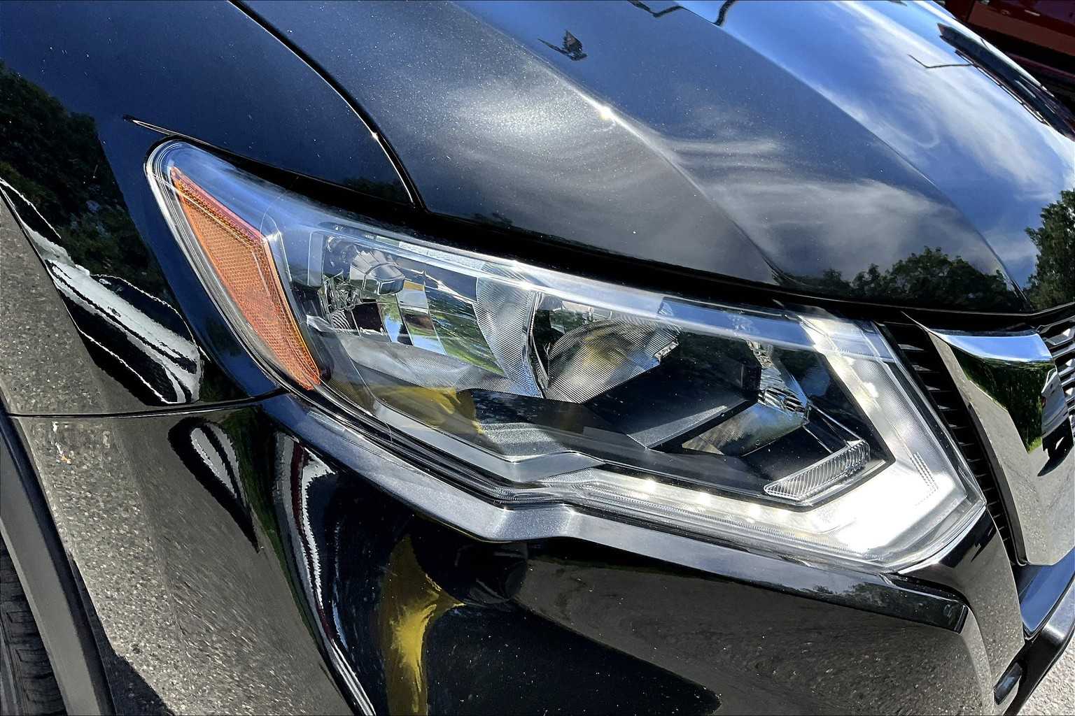 2020 Nissan Rogue S photo 23