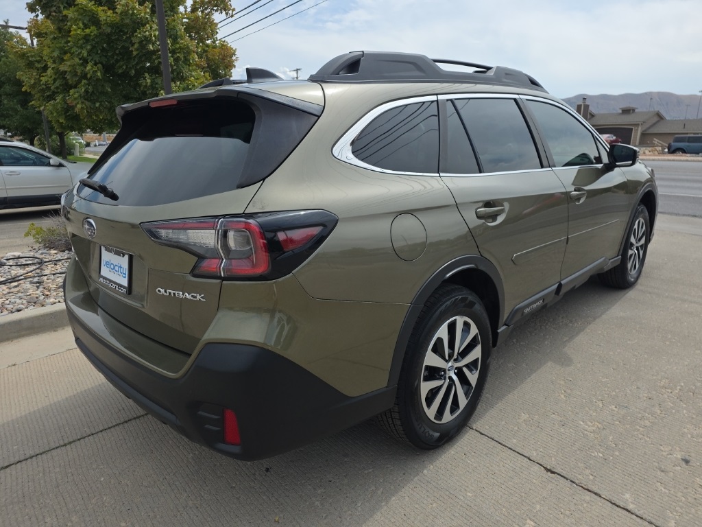 2022 Subaru Outback Premium photo 3