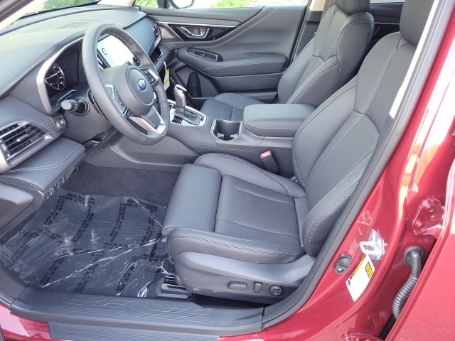 2025 Subaru Outback Limited photo 9