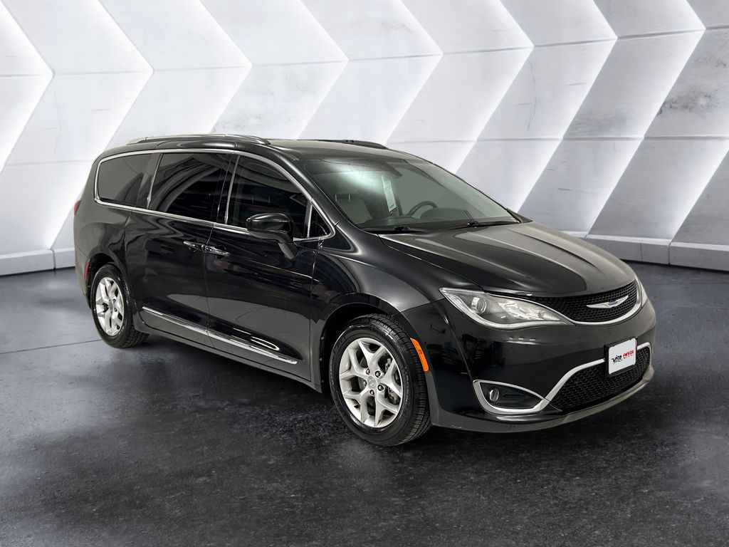 2019 Chrysler Pacifica Touring L
