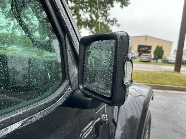 2022 Jeep Wrangler Unlimited Sahara 4xe photo 10