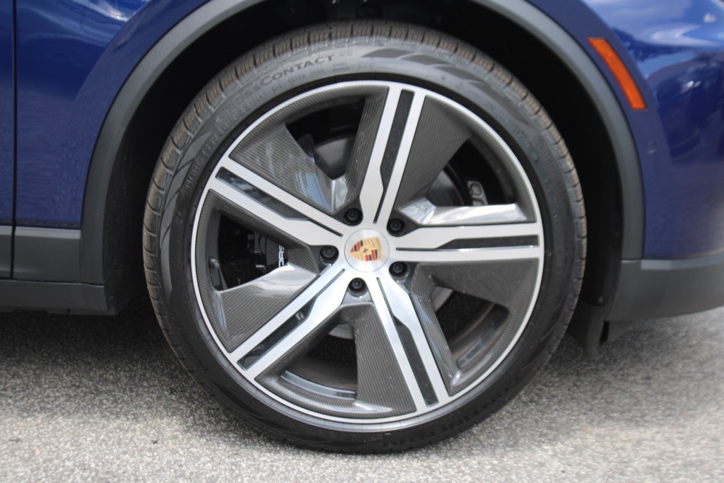 2025 Porsche Macan Electric photo 15