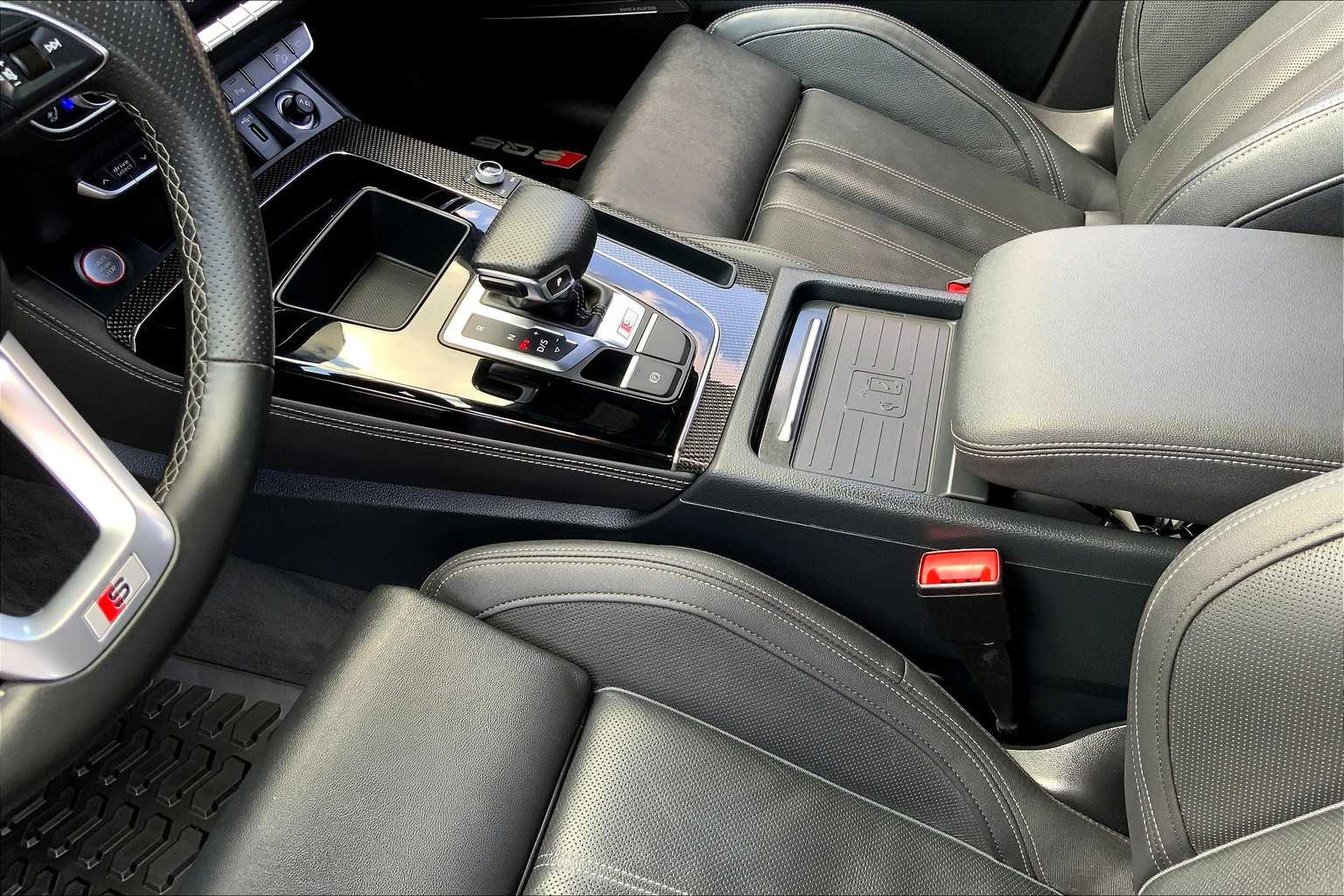 2023 Audi SQ5 Prestige photo 13