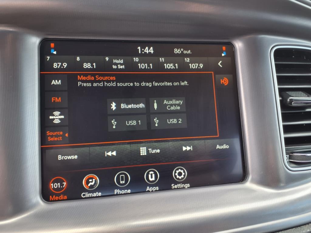 2023 Dodge Charger SXT photo 3