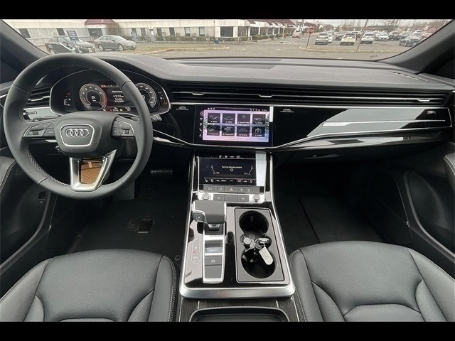 2025 Audi Q8 photo 4