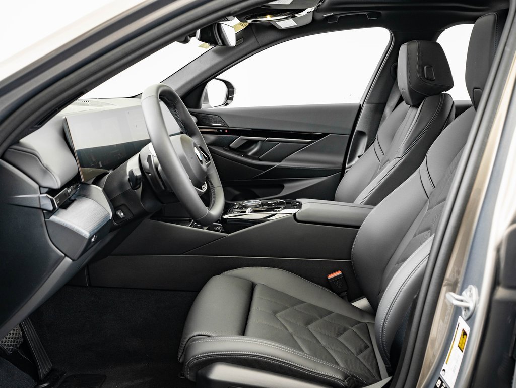 2025 Bmw 530i photo 18
