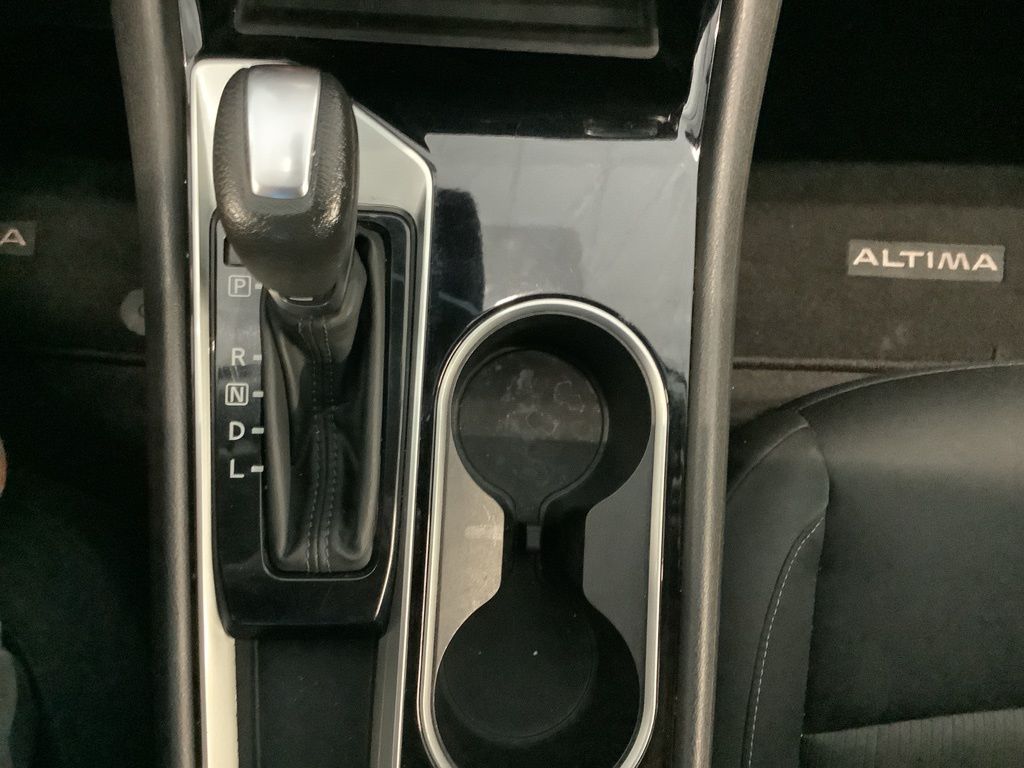 2024 Nissan Altima 2.5 SV photo 17