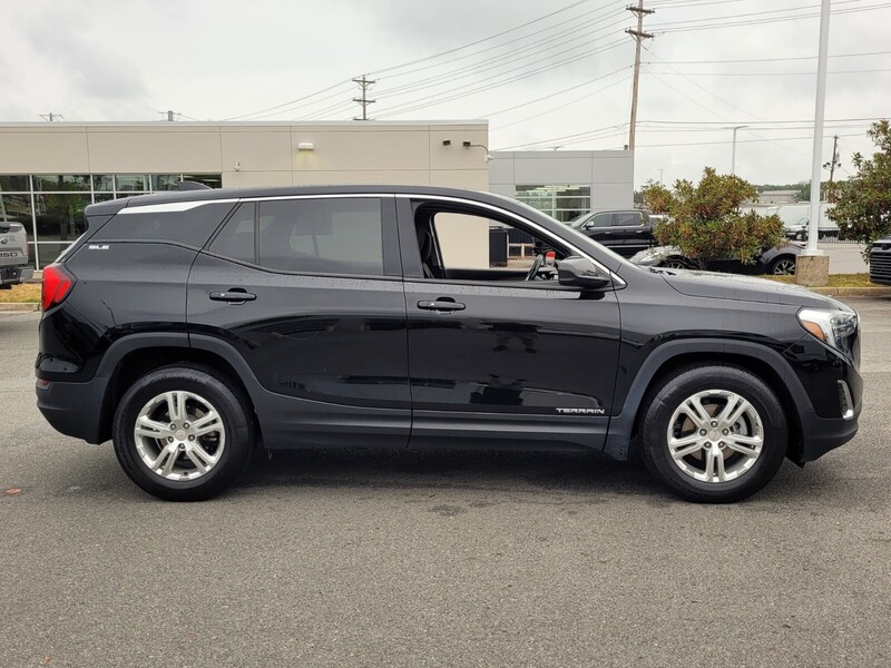 2020 Gmc Terrain SLE photo 2