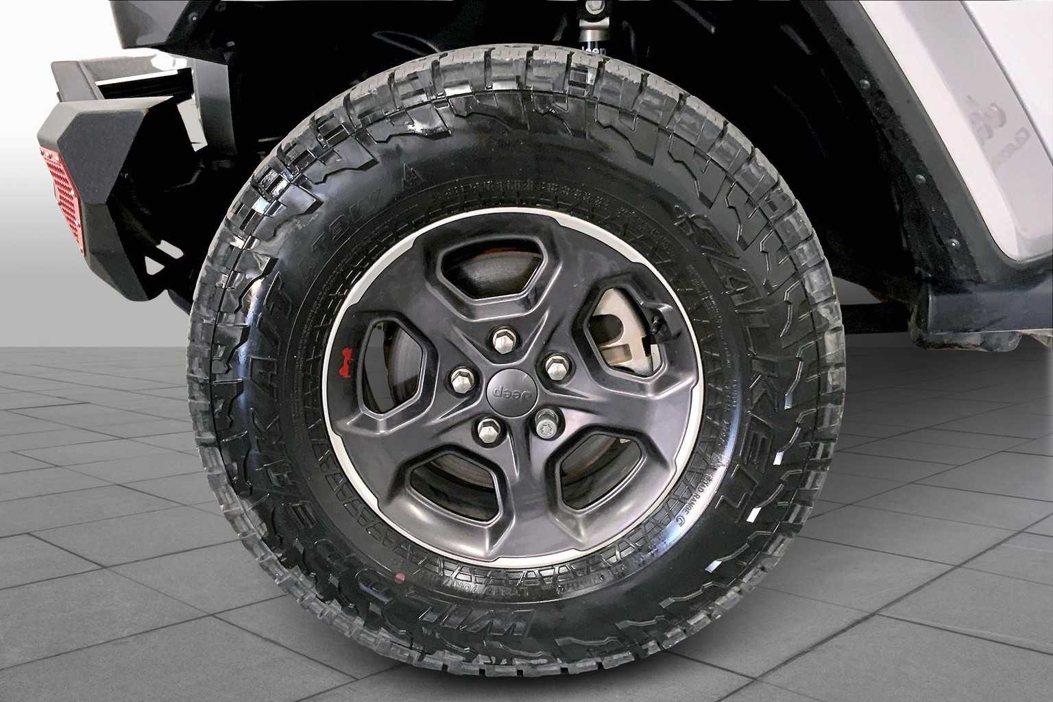2021 Jeep Gladiator Rubicon photo 10