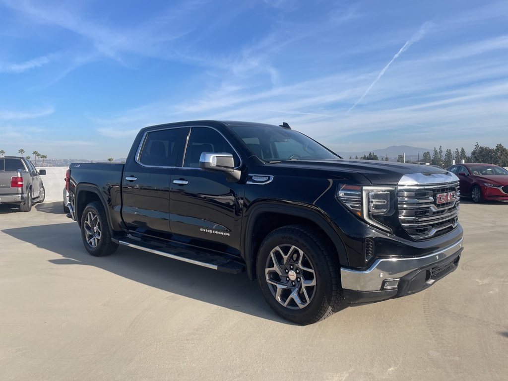 2022 GMC Sierra 1500 SLT's photo
