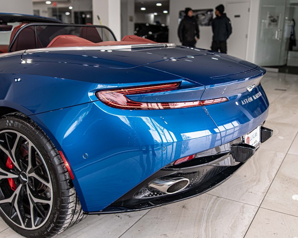 2022 ASTON MARTIN DB11 - Image 14