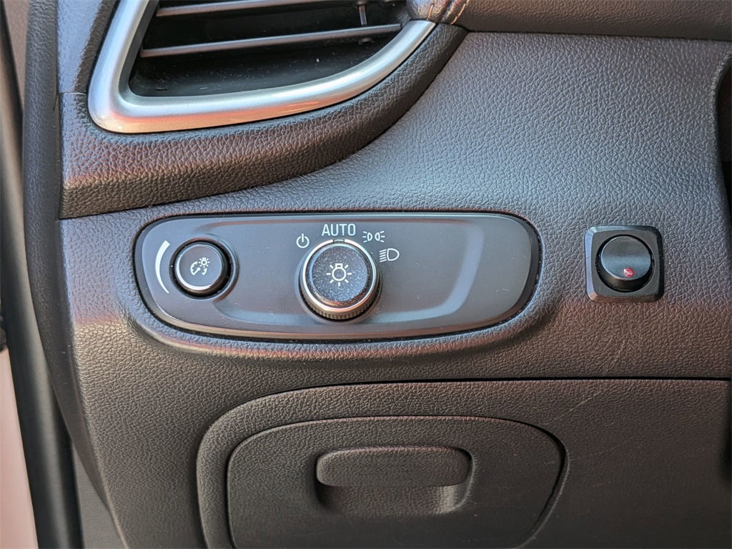 2020 Chevrolet Trax LS photo 13