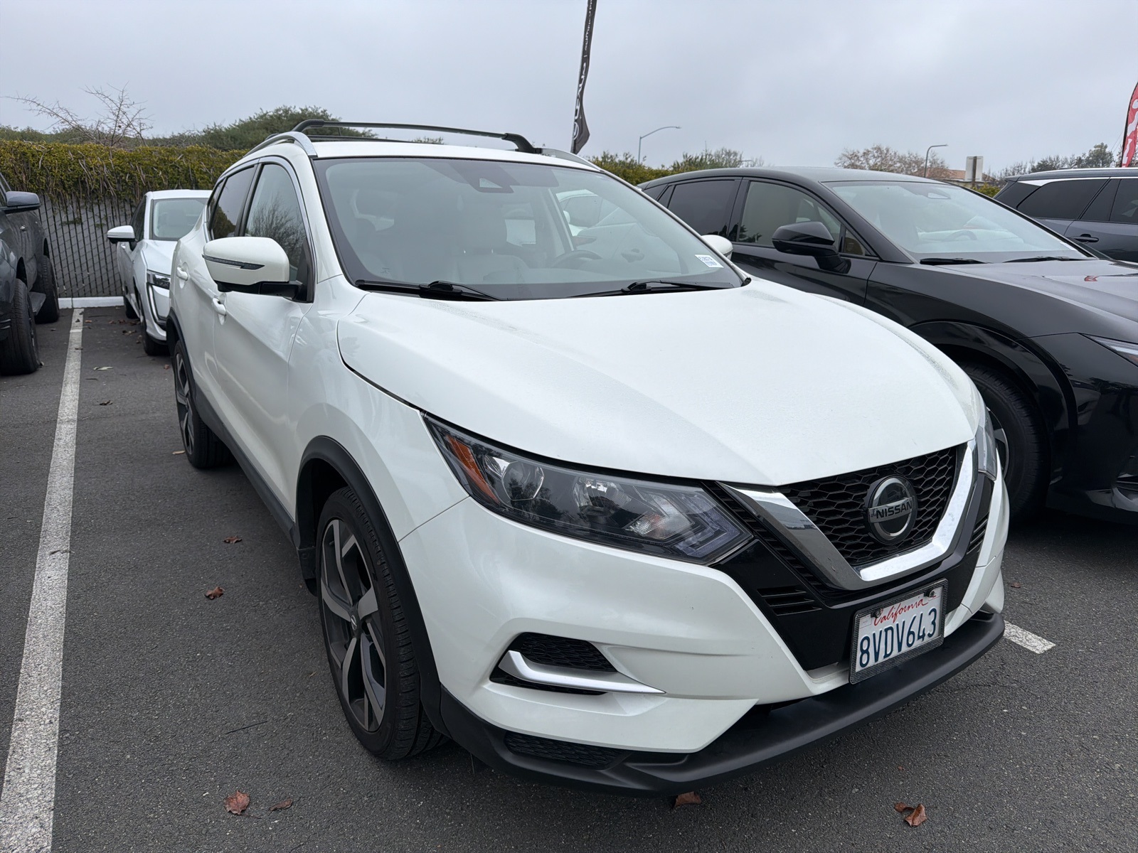 2020 Nissan Rogue Sport SL's photo