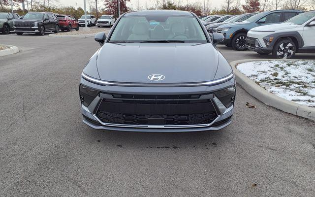 2026 Hyundai Sonata Hybrid Blue photo 3