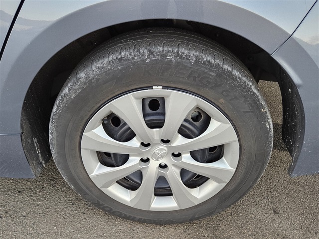 2024 Toyota Corolla LE photo 4