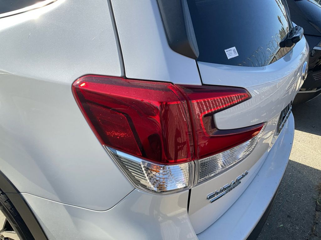 2022 Subaru Forester Limited photo 30