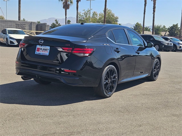 2025 Nissan Sentra SR Midnight Edition photo 3