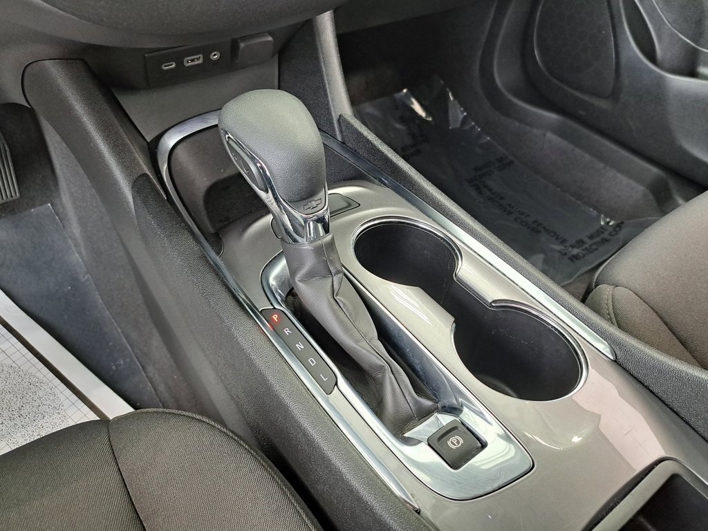 2023 Chevrolet Malibu 1LT photo 17