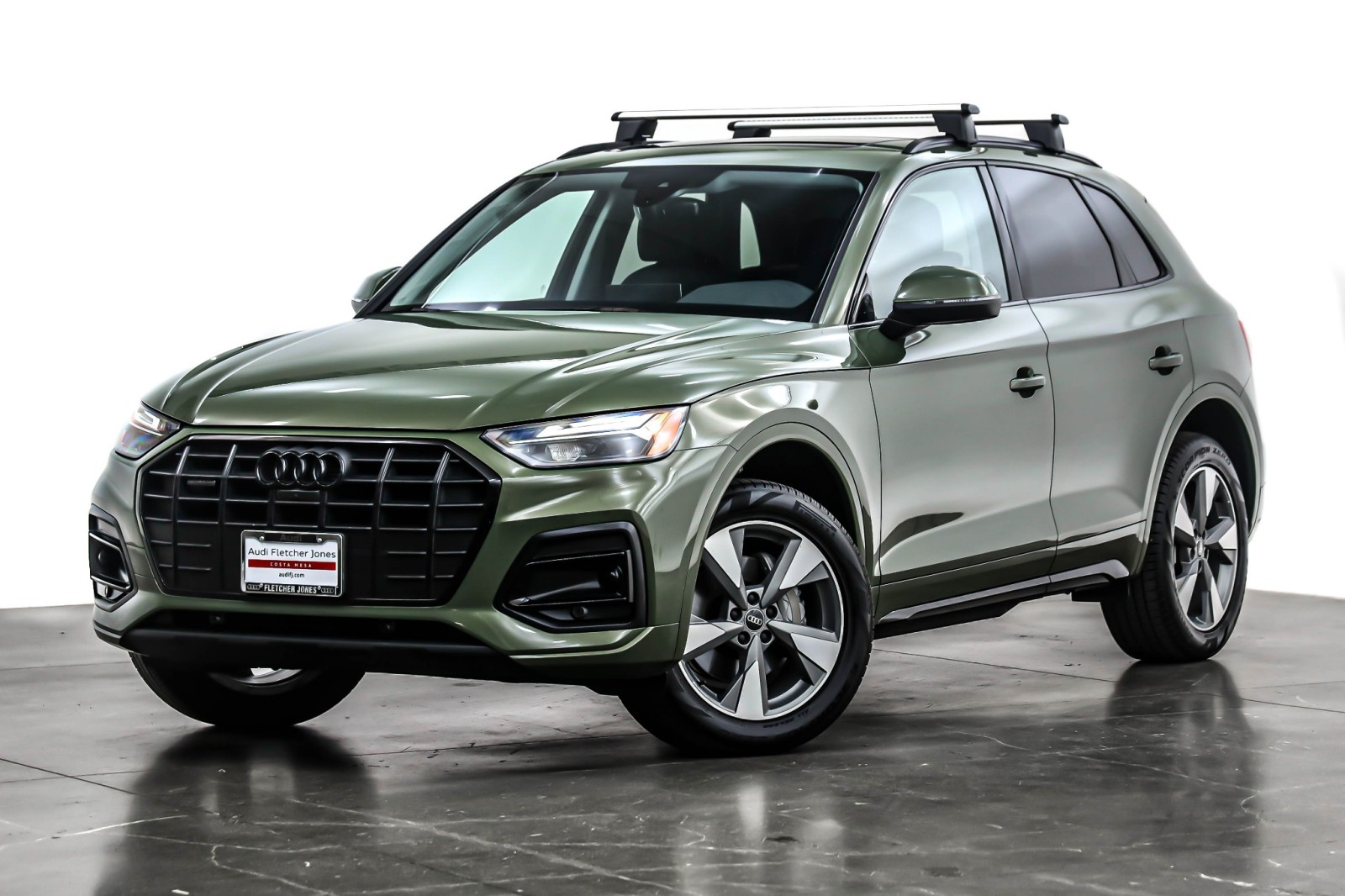 2024 Audi Q5 Premium Plus's photo