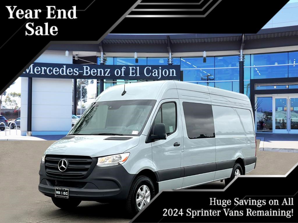 2024 Mercedes-Benz Sprinter Crew Van Base's photo