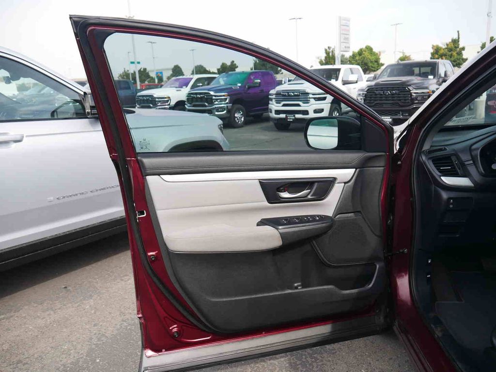 2019 Honda CR-V LX photo 26