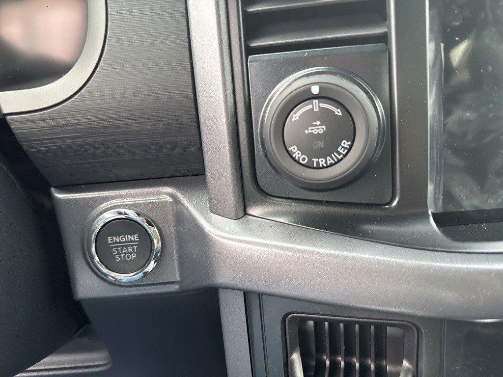 2025 Ford F-150 XLT photo 46