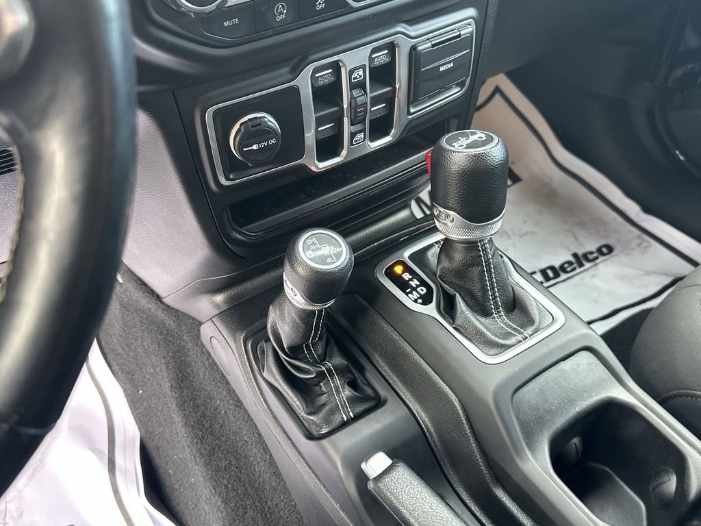 2018 JEEP WRANGLER - Image 14