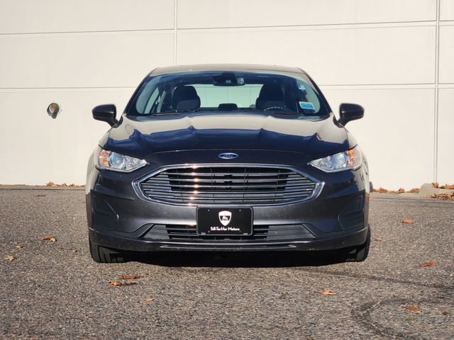 2019 Ford Fusion Hybrid SE photo 2