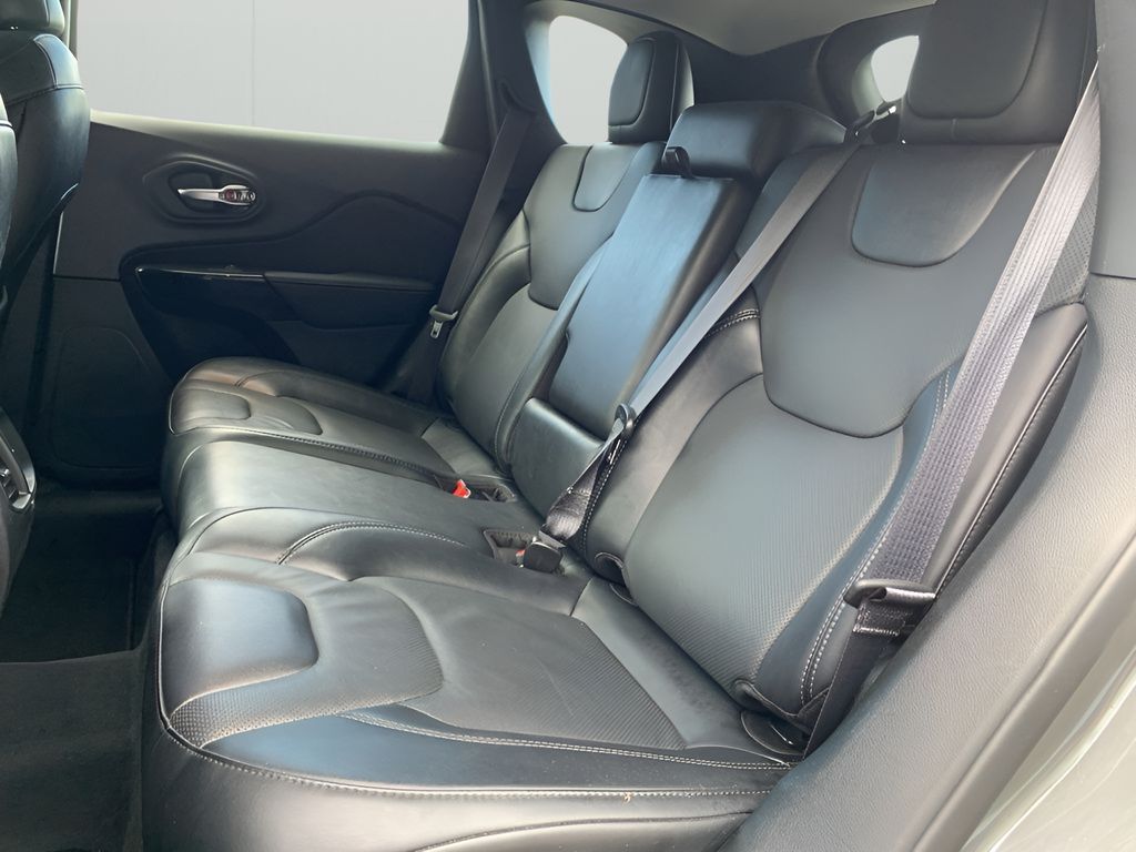 2023 Jeep Cherokee Altitude photo 12