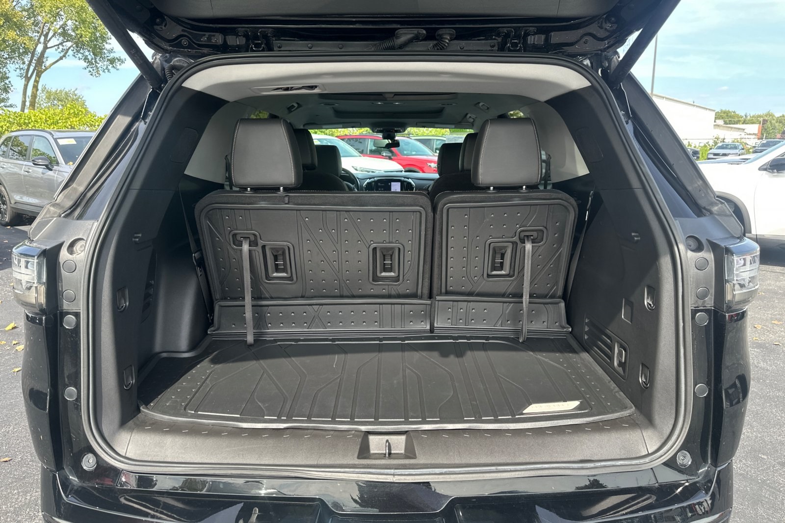 2020 Chevrolet Traverse Premier photo 17