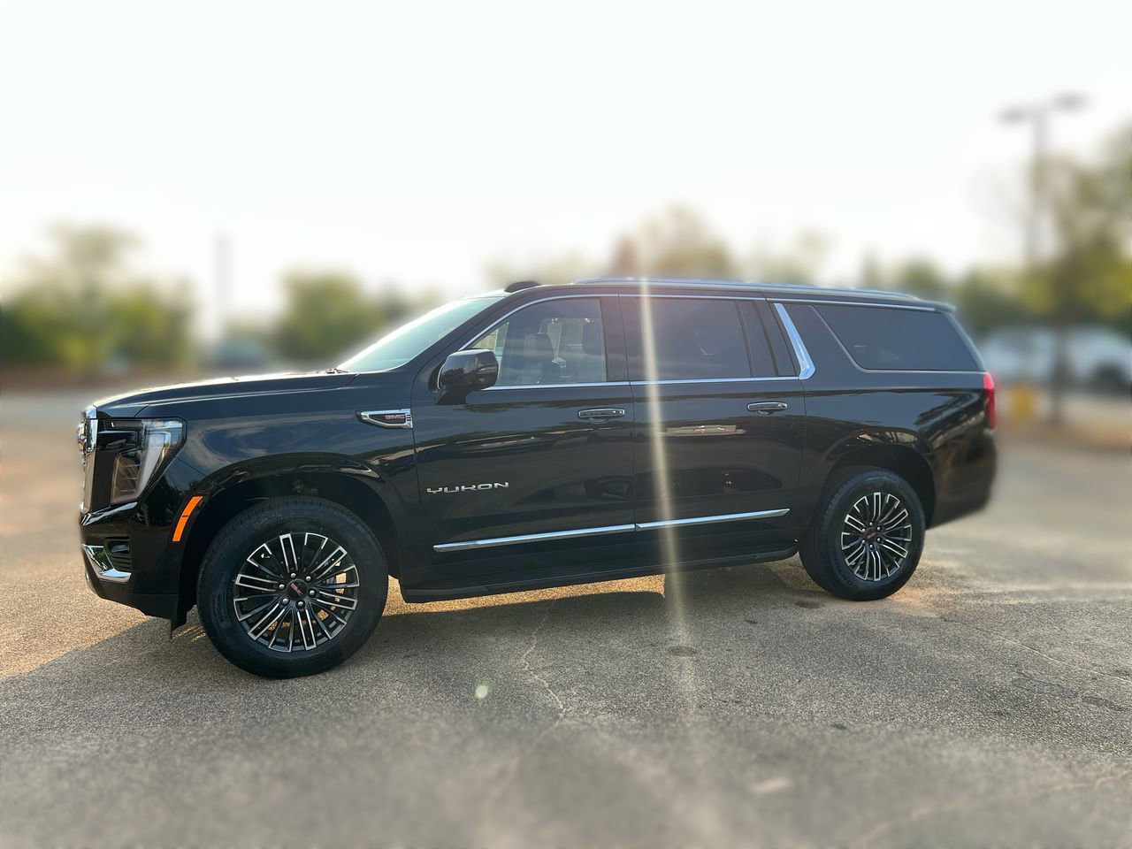 2025 GMC Yukon XL Elevation's photo