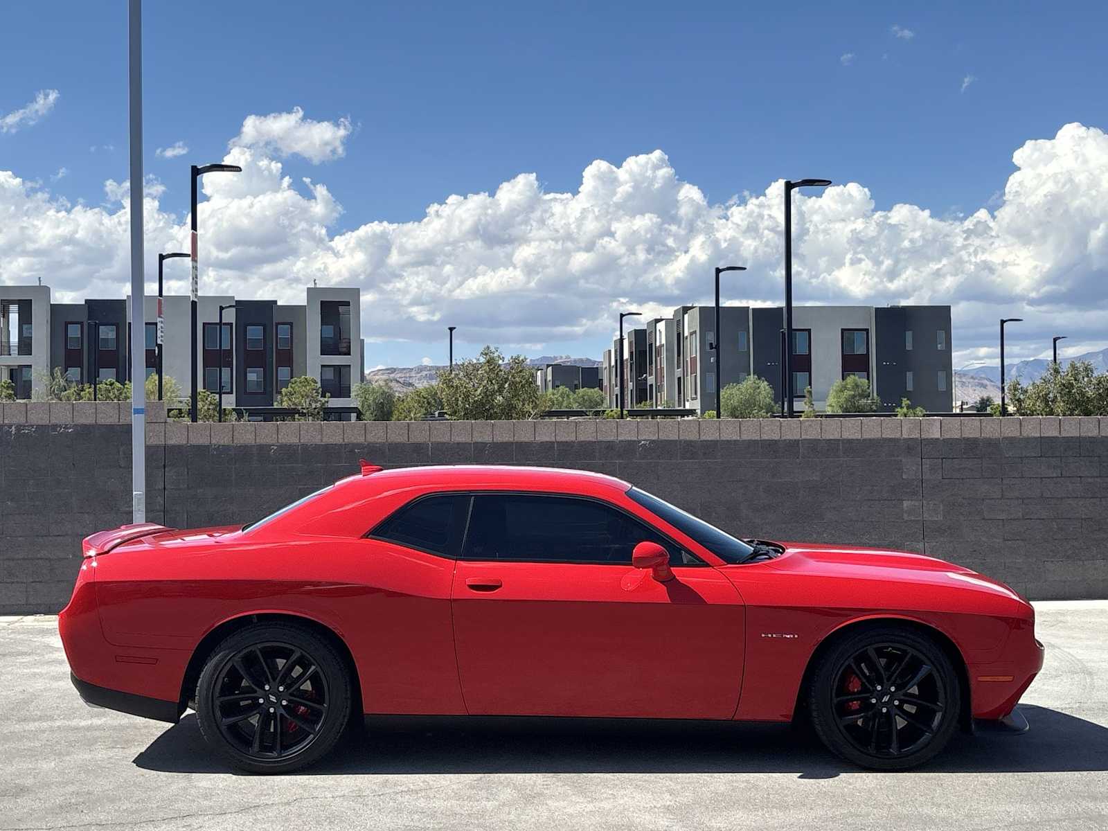2022 Dodge Challenger R/T photo 9