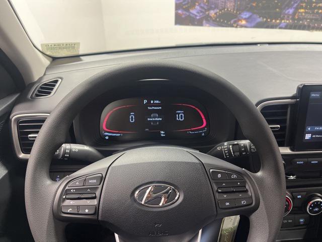 2026 Hyundai Venue SE photo 11