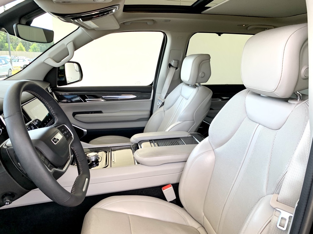 2022 Jeep Wagoneer Series II photo 9