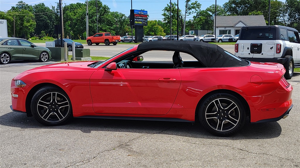 2022 Ford Mustang EcoBoost Premium Convertible photo 9