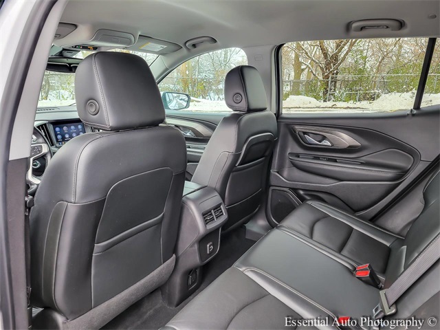 2023 GMC TERRAIN - Image 12