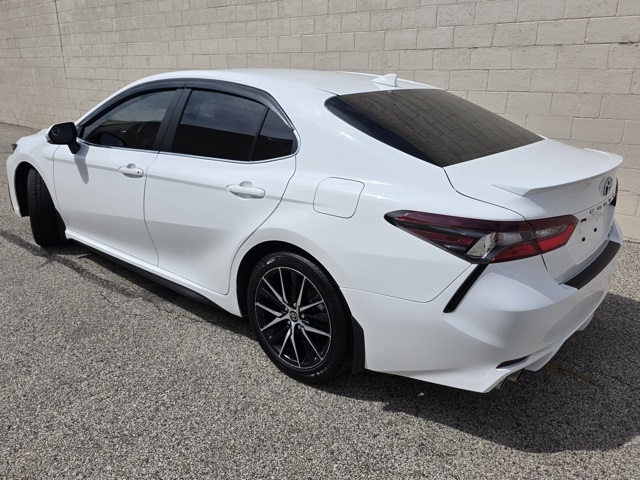 2023 Toyota Camry Hybrid SE photo 3