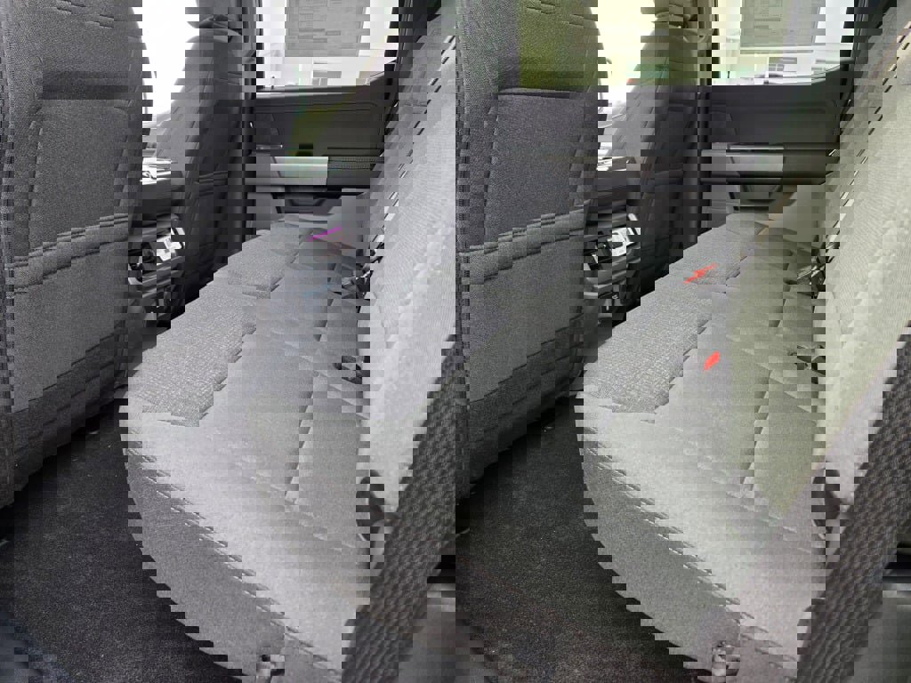 2025 Ford F-150 XLT photo 16