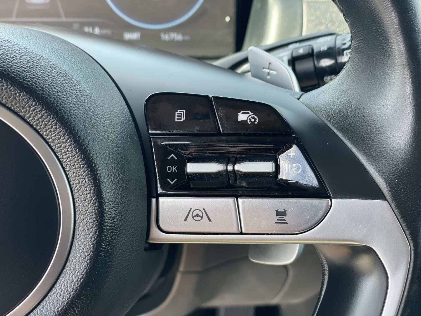 2022 Hyundai Tucson Limited photo 9