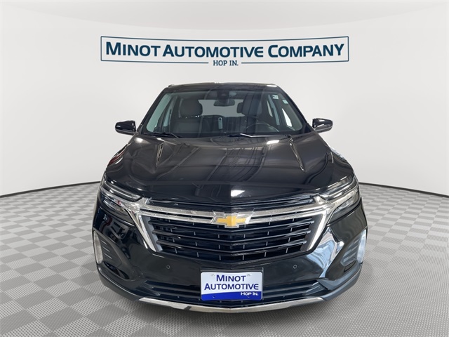 2024 Chevrolet Equinox LT photo 3
