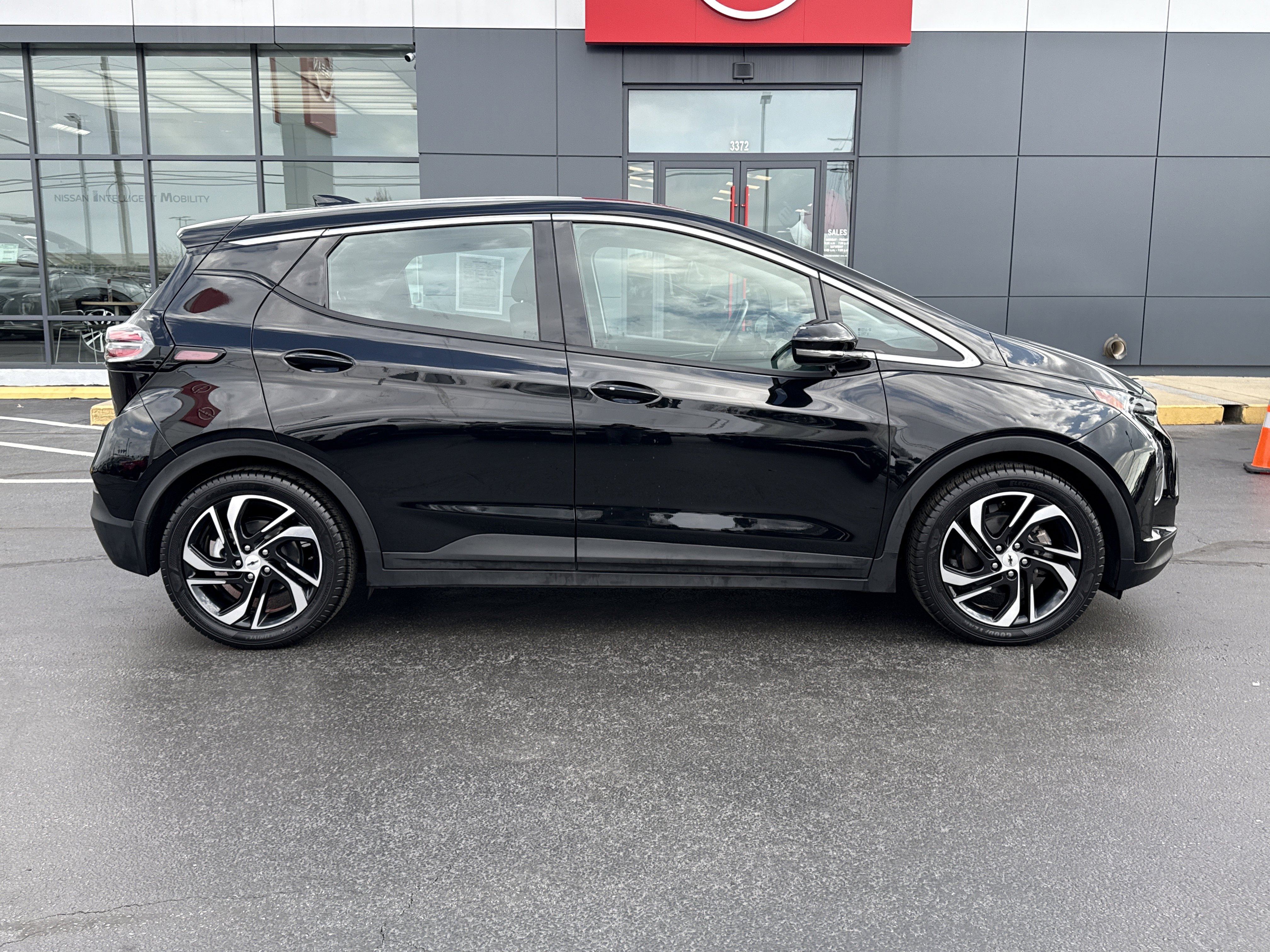 Used 2023 Chevrolet Bolt EV LT with VIN 1G1FW6S02P4163964 for sale in Fayetteville, AR