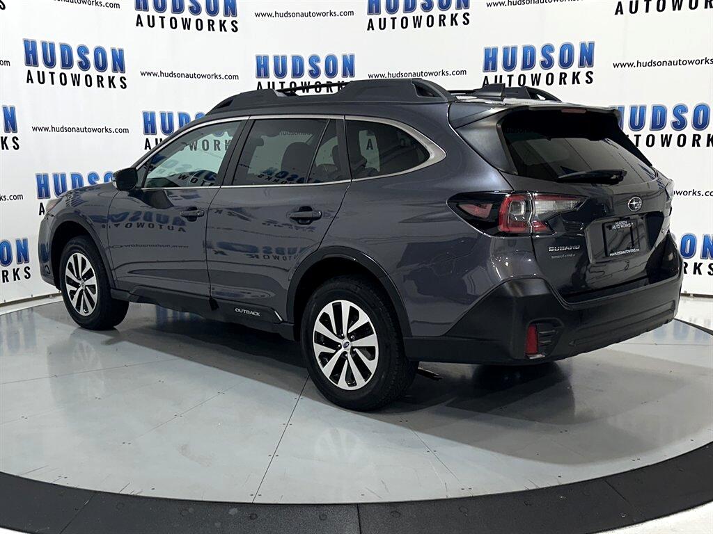 2022 Subaru Outback Premium photo 3